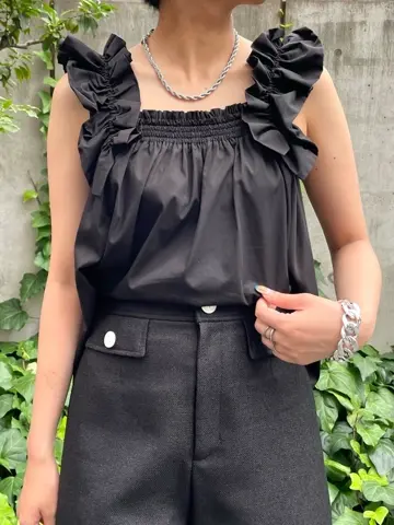 GRACE CONTINENTAL yoshi コーディネート画像