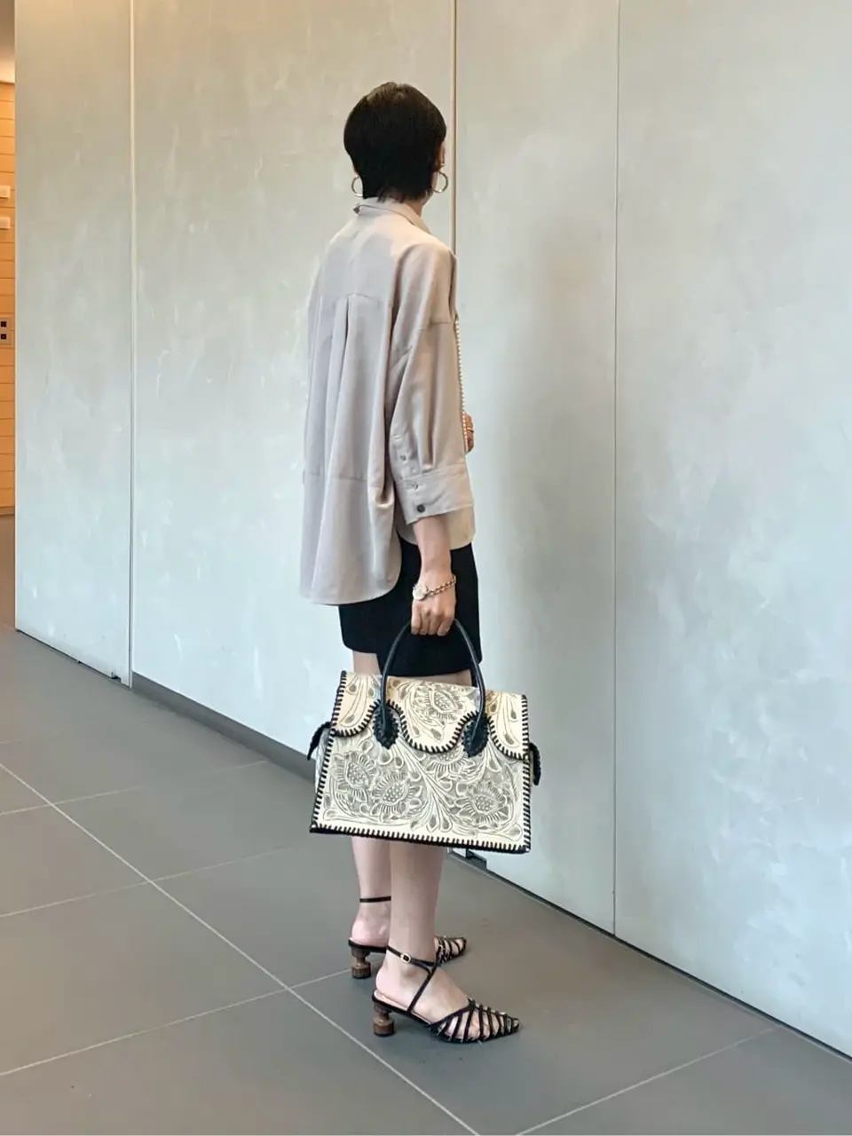 GRACE CONTINENTAL haruka iwasaki コーディネート画像