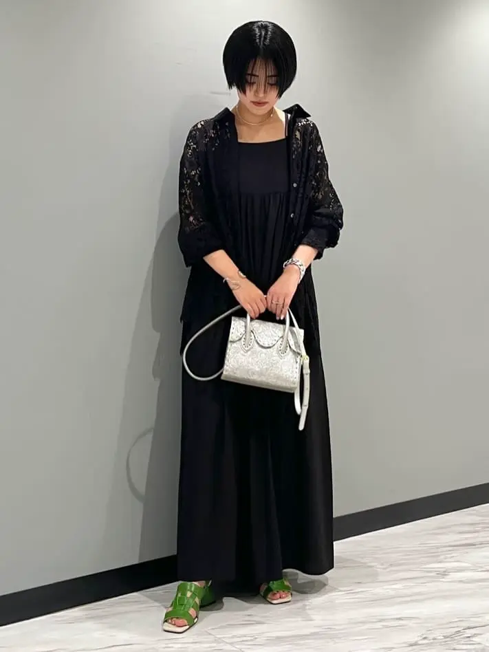 GRACE CONTINENTAL yoshi コーディネート画像