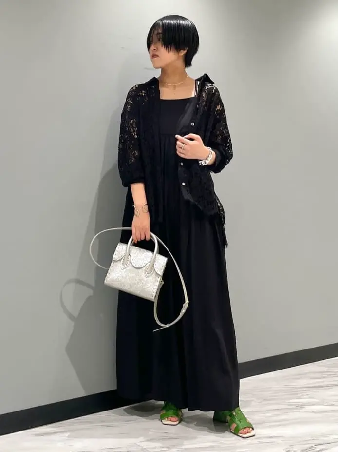 GRACE CONTINENTAL yoshi コーディネート画像