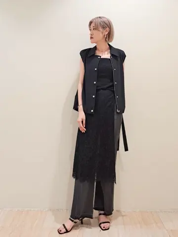 GRACE CONTINENTAL 今野　志保 コーディネート画像