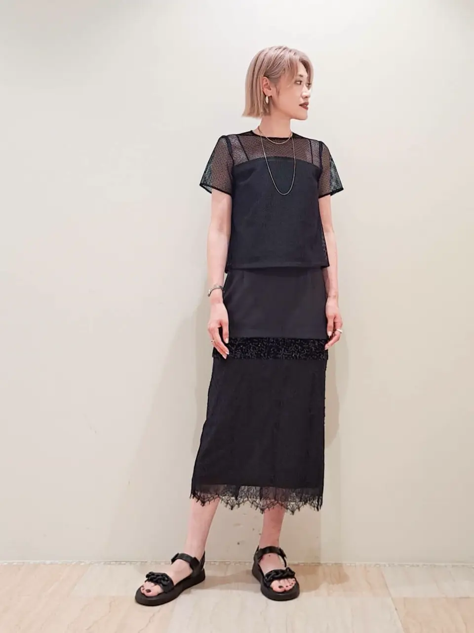 GRACE CONTINENTAL 今野　志保 コーディネート画像