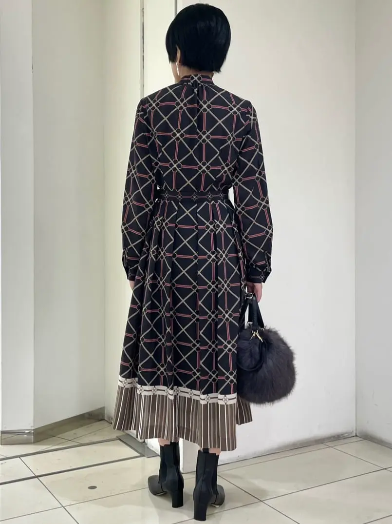 GRACE CONTINENTAL yoshi コーディネート画像