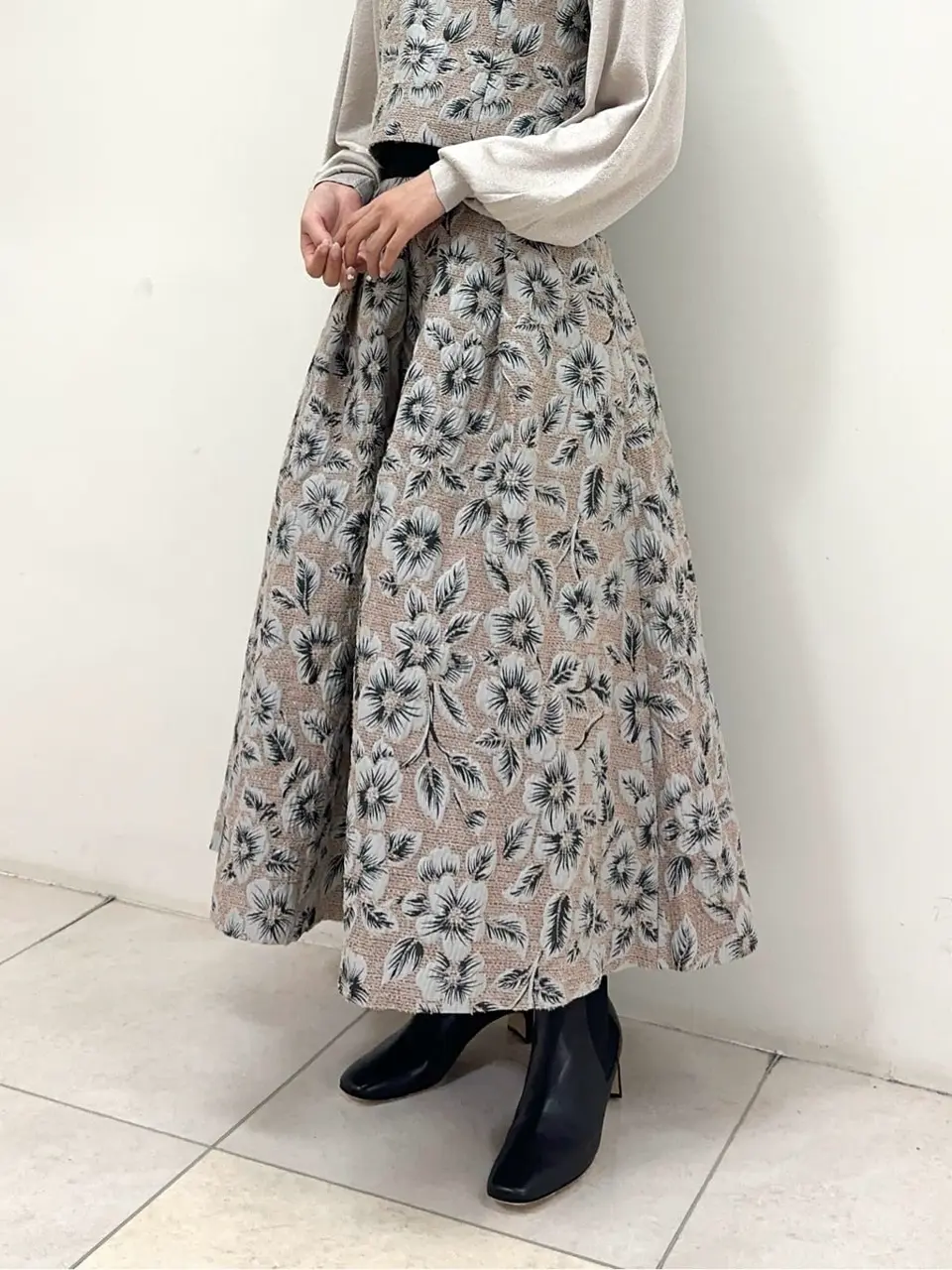 GRACE CONTINENTAL MORITA AI コーディネート画像