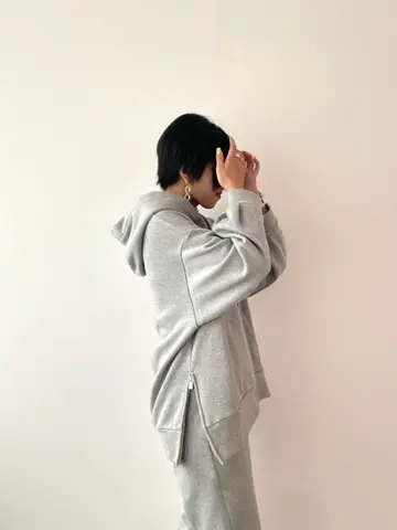 GRACE CONTINENTAL yoshi コーディネート画像