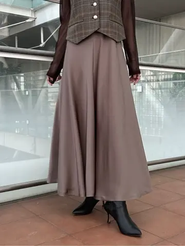 GRACE CONTINENTAL FUKUSHIMA YURIE コーディネート画像