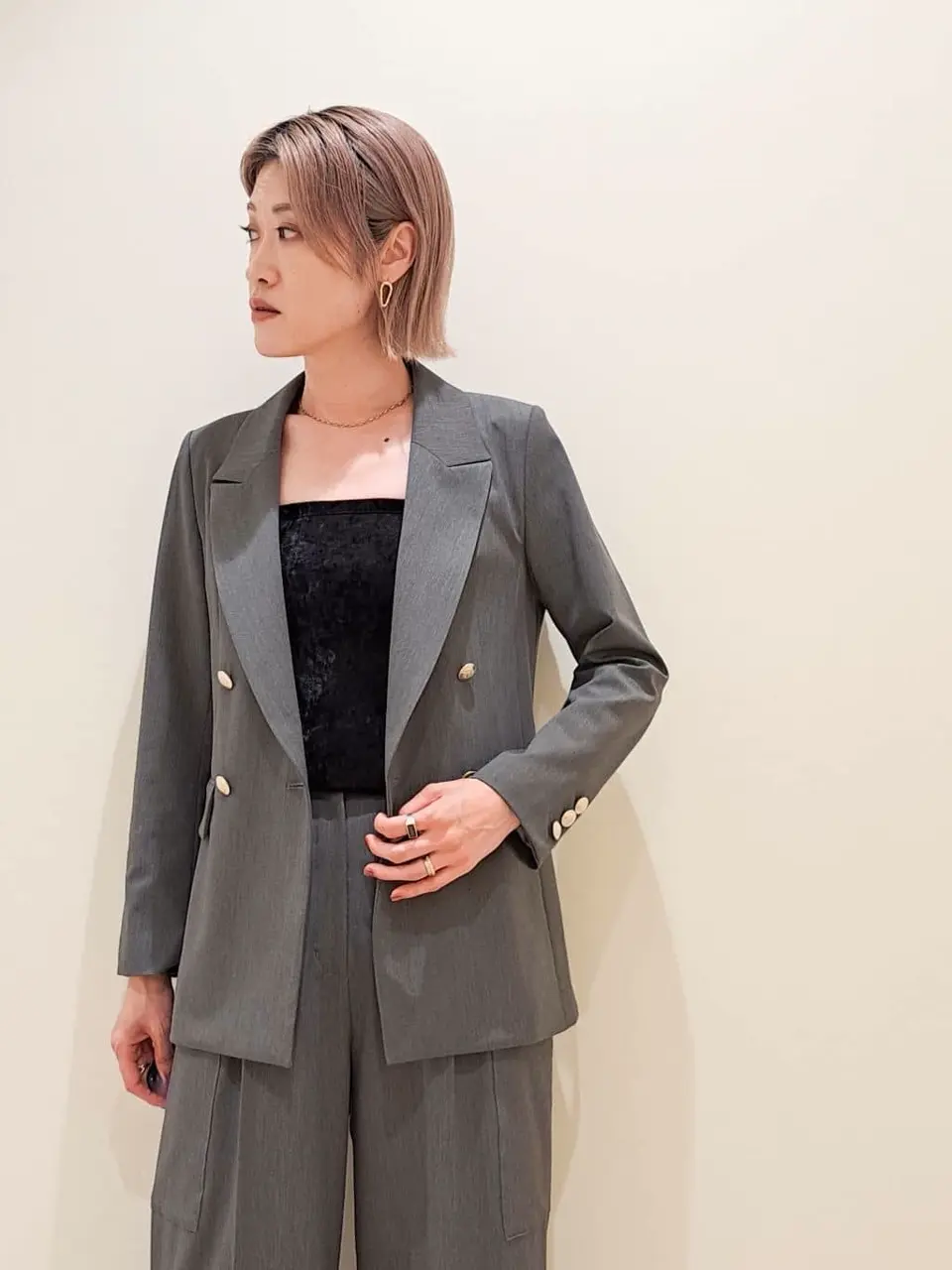 GRACE CONTINENTAL 今野　志保 コーディネート画像