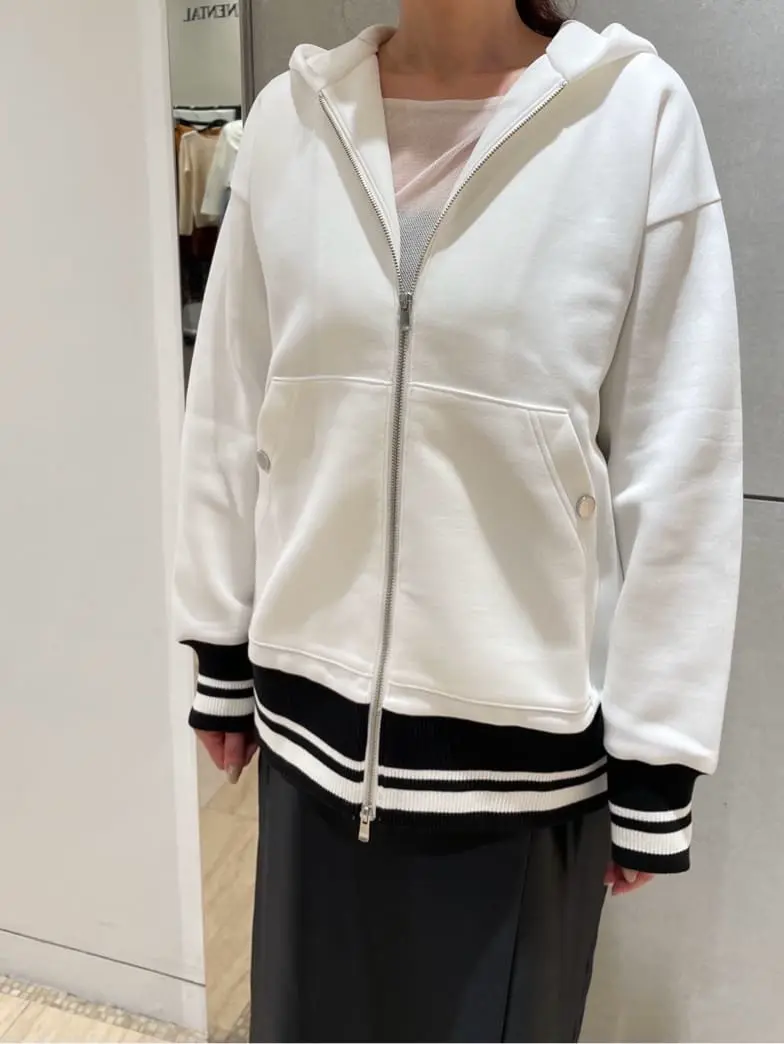 GRACE CONTINENTAL 赤間　 コーディネート画像