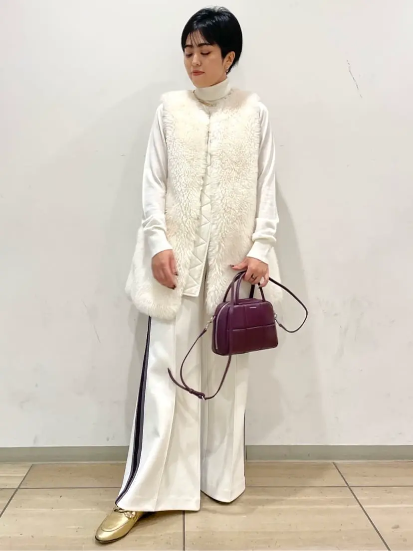 GRACE CONTINENTAL yoshi コーディネート画像