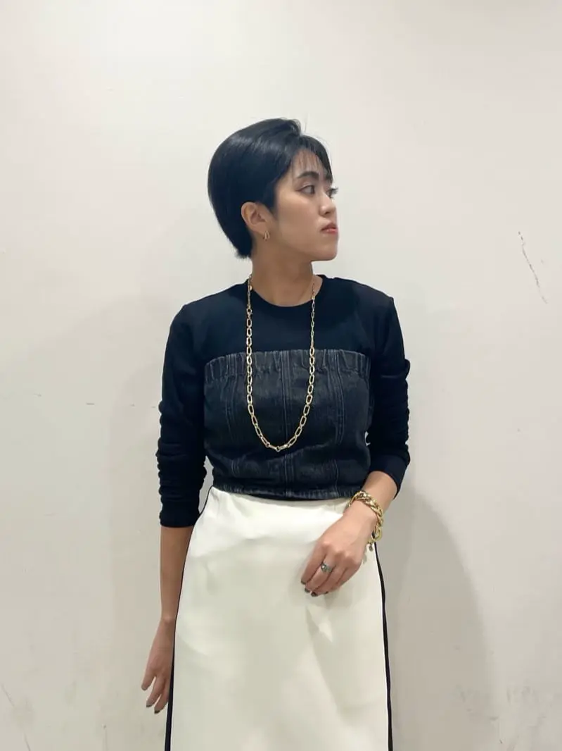 GRACE CONTINENTAL yoshi コーディネート画像