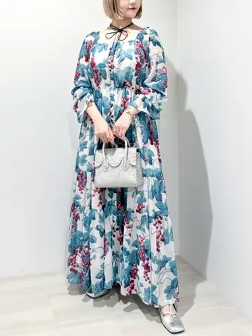 GRACE CONTINENTAL SAYUMI Nagashima コーディネート画像