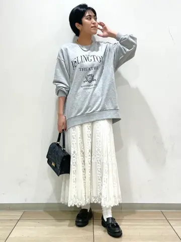 GRACE CONTINENTAL yoshi コーディネート画像