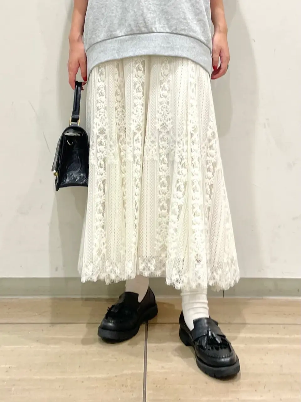 GRACE CONTINENTAL yoshi コーディネート画像