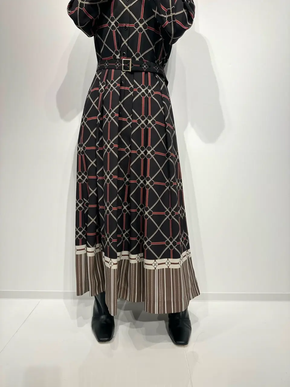 GRACE CONTINENTAL Saya コーディネート画像