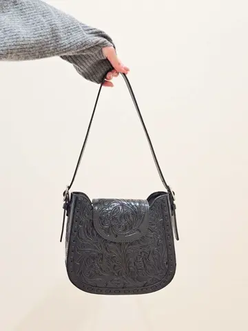 GRACE CONTINENTAL 今野　志保 コーディネート画像