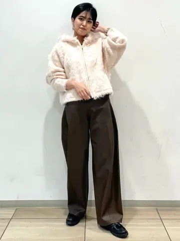 GRACE CONTINENTAL yoshi コーディネート画像