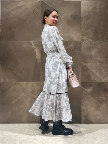 GRACE CONTINENTAL 穐山　香織 コーディネート画像