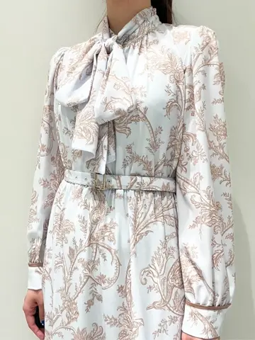 GRACE CONTINENTAL CHISAKO.S コーディネート画像