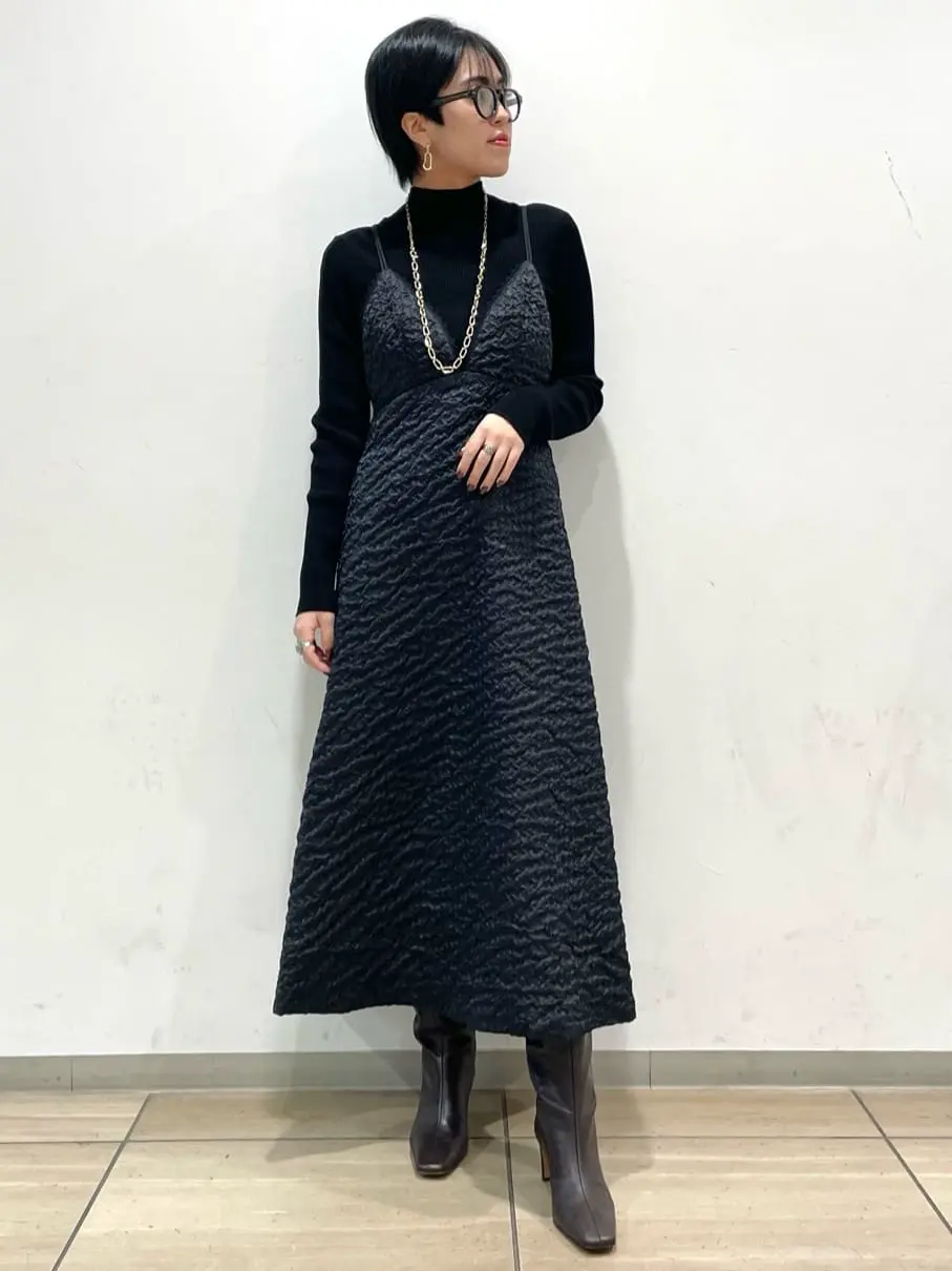 GRACE CONTINENTAL yoshi コーディネート画像