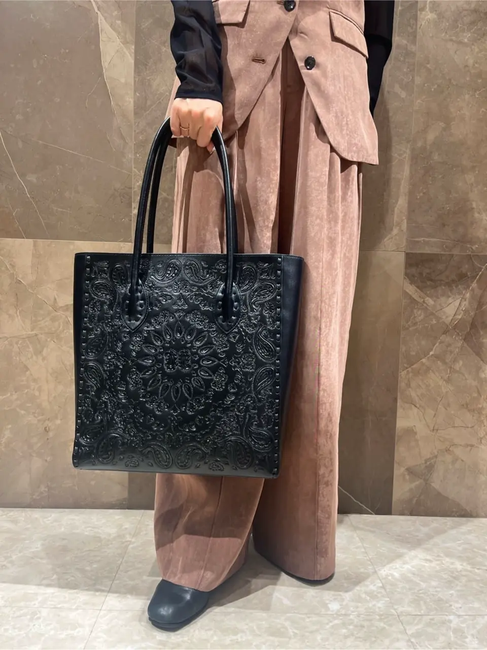 GRACE CONTINENTAL 穐山　香織 コーディネート画像