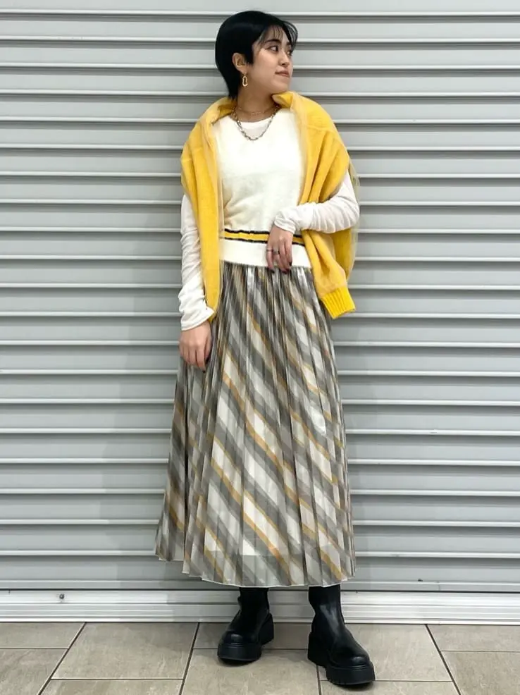 GRACE CONTINENTAL yoshi コーディネート画像