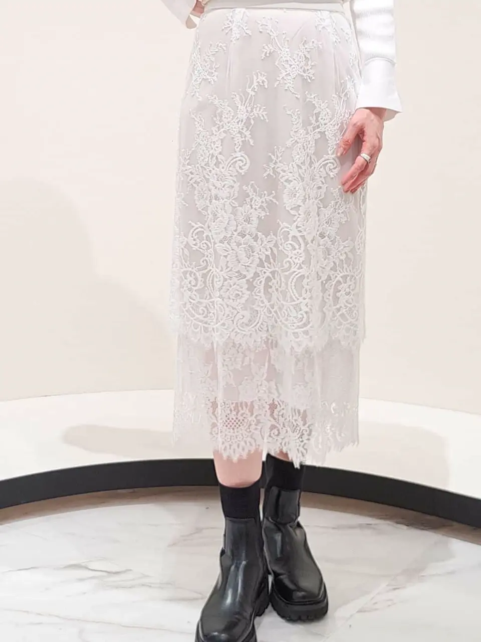 GRACE CONTINENTAL 今野　志保 コーディネート画像