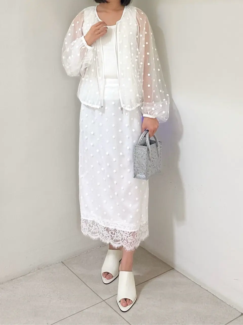 GRACE CONTINENTAL MORITA AI コーディネート画像