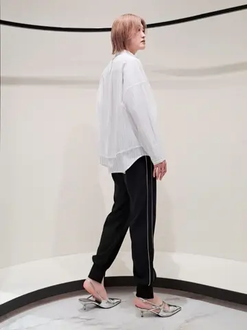 GRACE CONTINENTAL 今野　志保 コーディネート画像