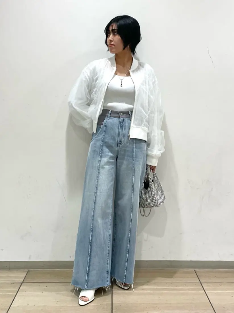 GRACE CONTINENTAL yoshi コーディネート画像