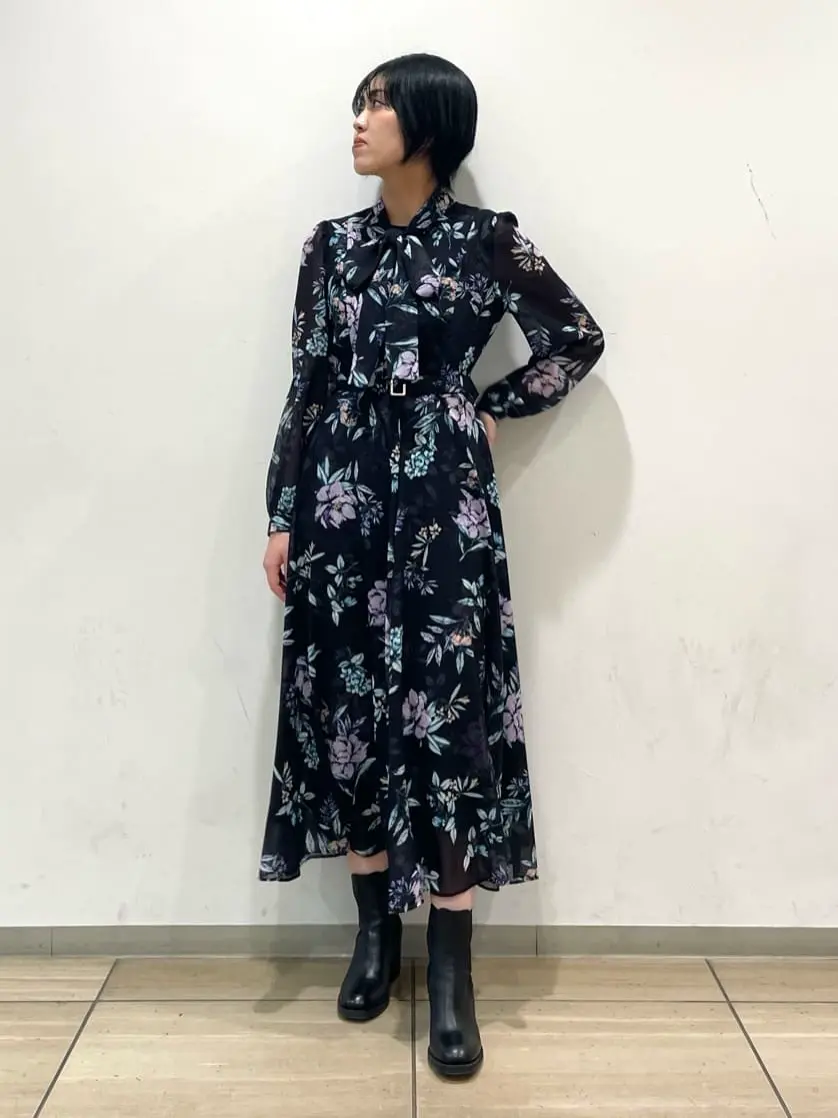 GRACE CONTINENTAL yoshi コーディネート画像