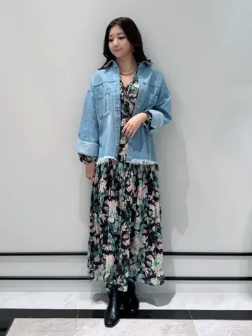 GRACE CONTINENTAL MOMOKO コーディネート画像