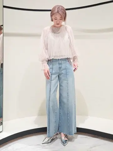 GRACE CONTINENTAL 今野　志保 コーディネート画像