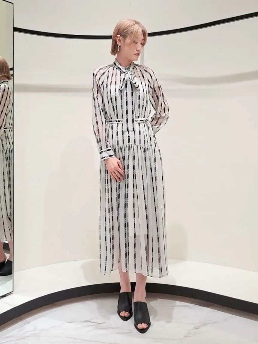 GRACE CONTINENTAL 今野　志保 コーディネート画像