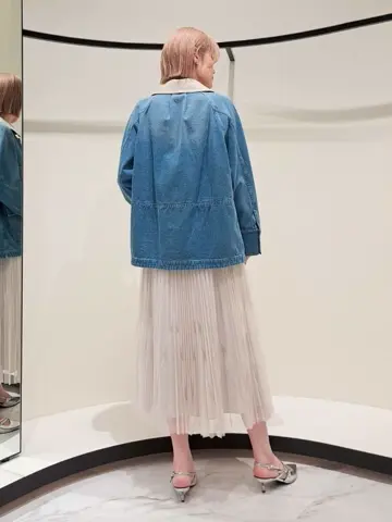 GRACE CONTINENTAL 今野　志保 コーディネート画像