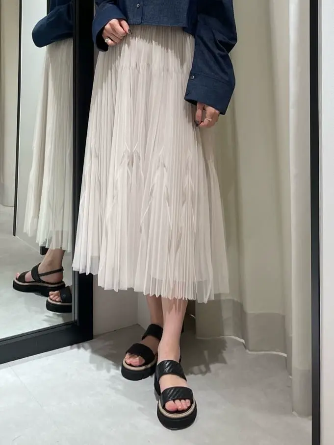 GRACE CONTINENTAL 端場　わかな コーディネート画像