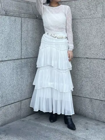 GRACE CONTINENTAL yoshi コーディネート画像