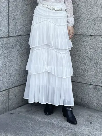 GRACE CONTINENTAL yoshi コーディネート画像