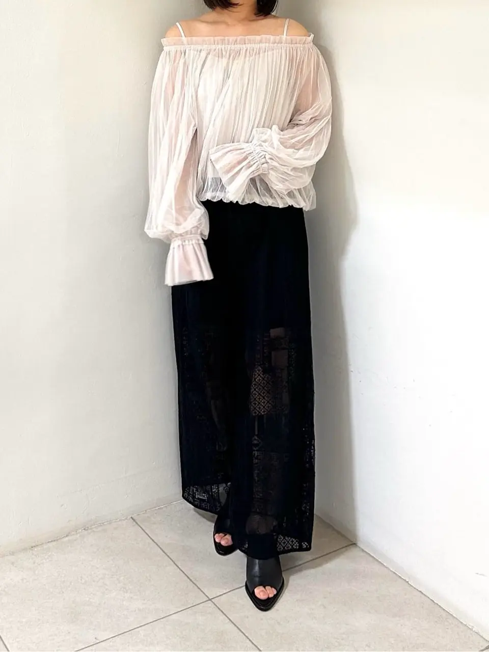 GRACE CONTINENTAL MORITA AI コーディネート画像