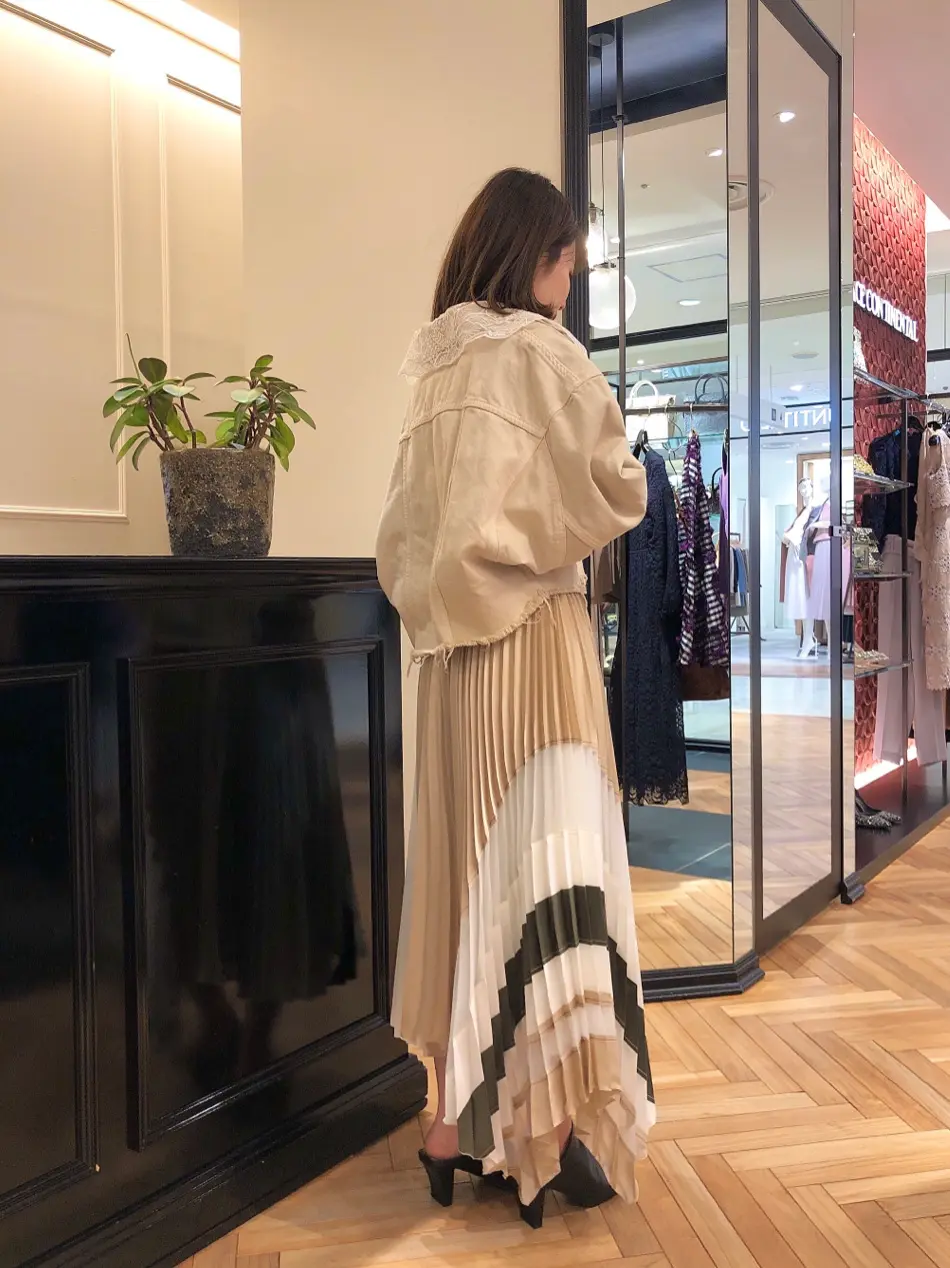 GRACE CONTINENTAL minami コーディネート画像