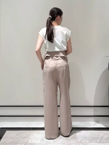 GRACE CONTINENTAL Shiori コーディネート画像