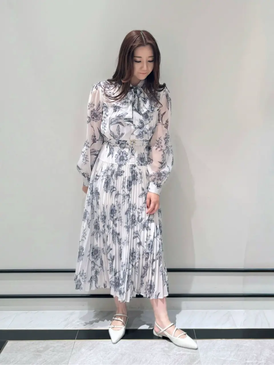 GRACE CONTINENTAL MOMOKO コーディネート画像