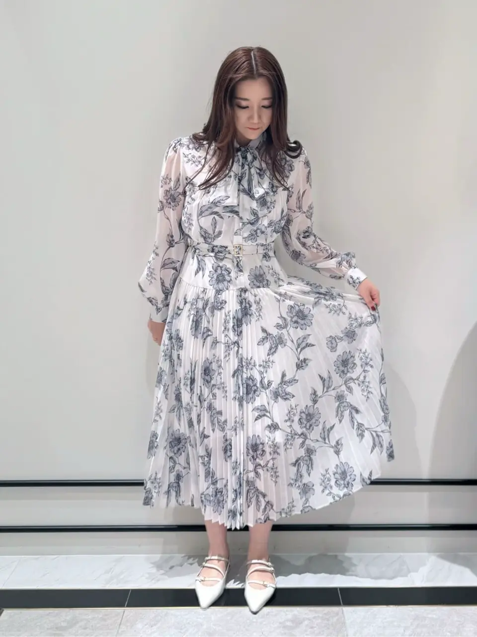 GRACE CONTINENTAL MOMOKO コーディネート画像