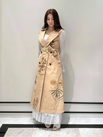 GRACE CONTINENTAL MOMOKO コーディネート画像