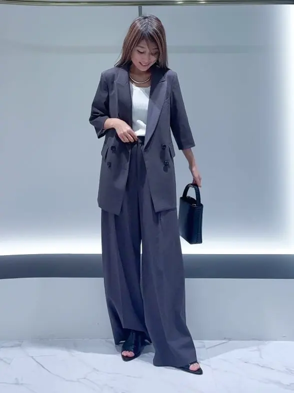 GRACE CONTINENTAL yukimi yonee コーディネート画像