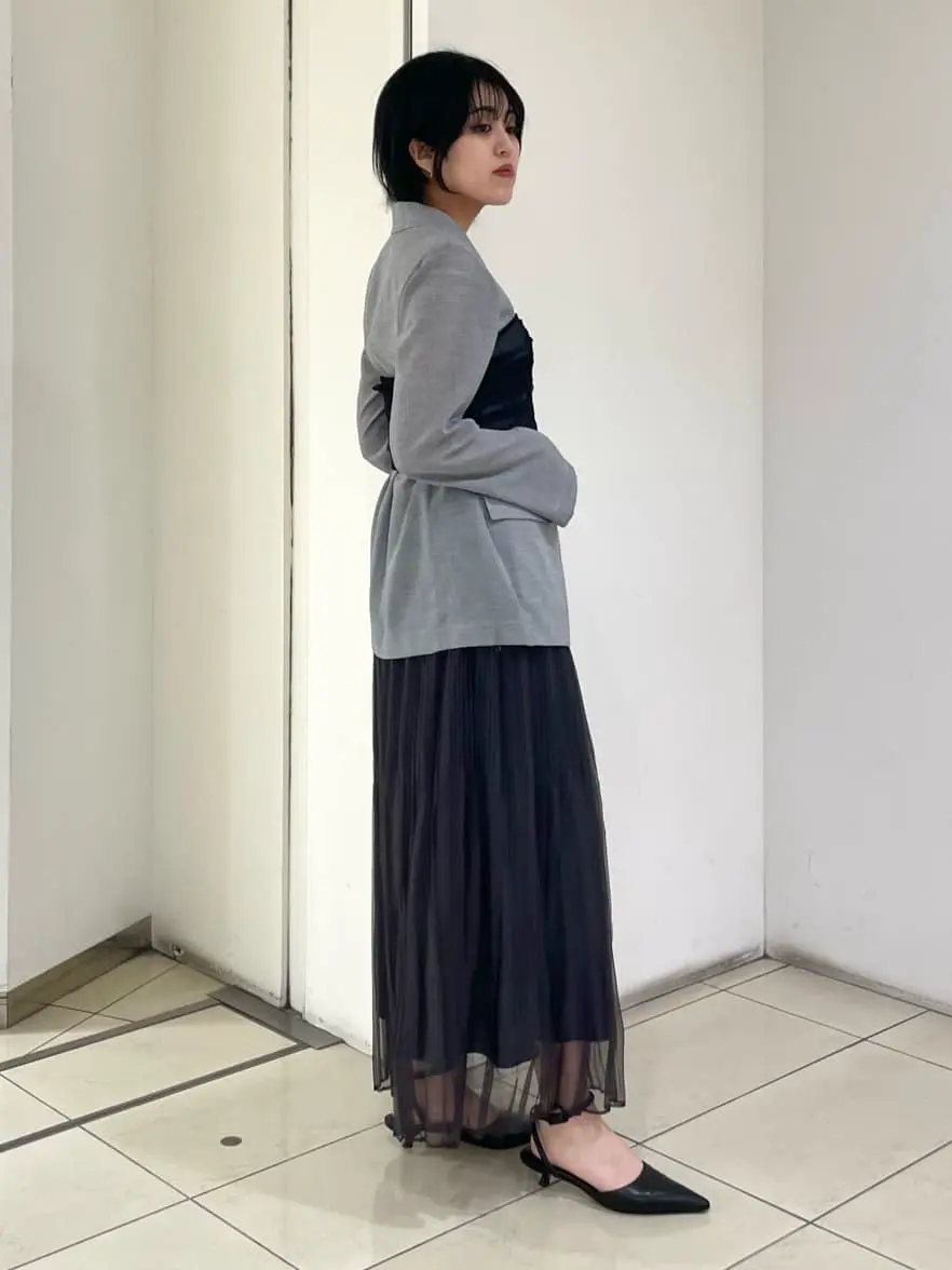 GRACE CONTINENTAL yoshi コーディネート画像