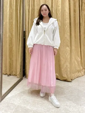 GRACE CONTINENTAL 泉　敦子 コーディネート画像