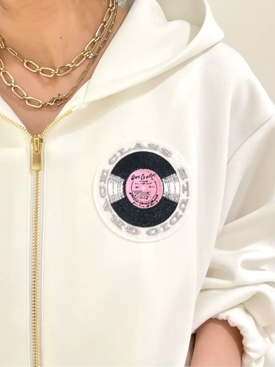 GRACE CONTINENTAL yoshi コーディネート画像