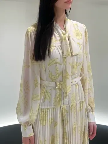 GRACE CONTINENTAL 髙田　美衣 コーディネート画像