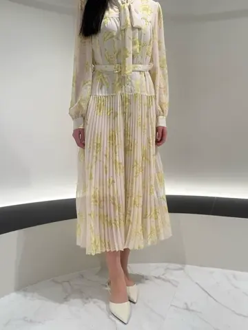 GRACE CONTINENTAL 髙田　美衣 コーディネート画像