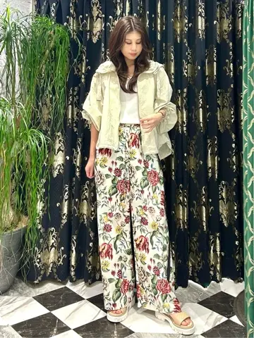 GRACE CONTINENTAL 志田　悠 コーディネート画像